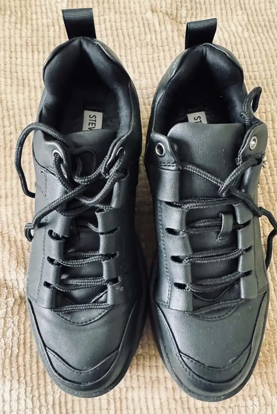Steve Madden HOWL Black Leather Casual Sneakers